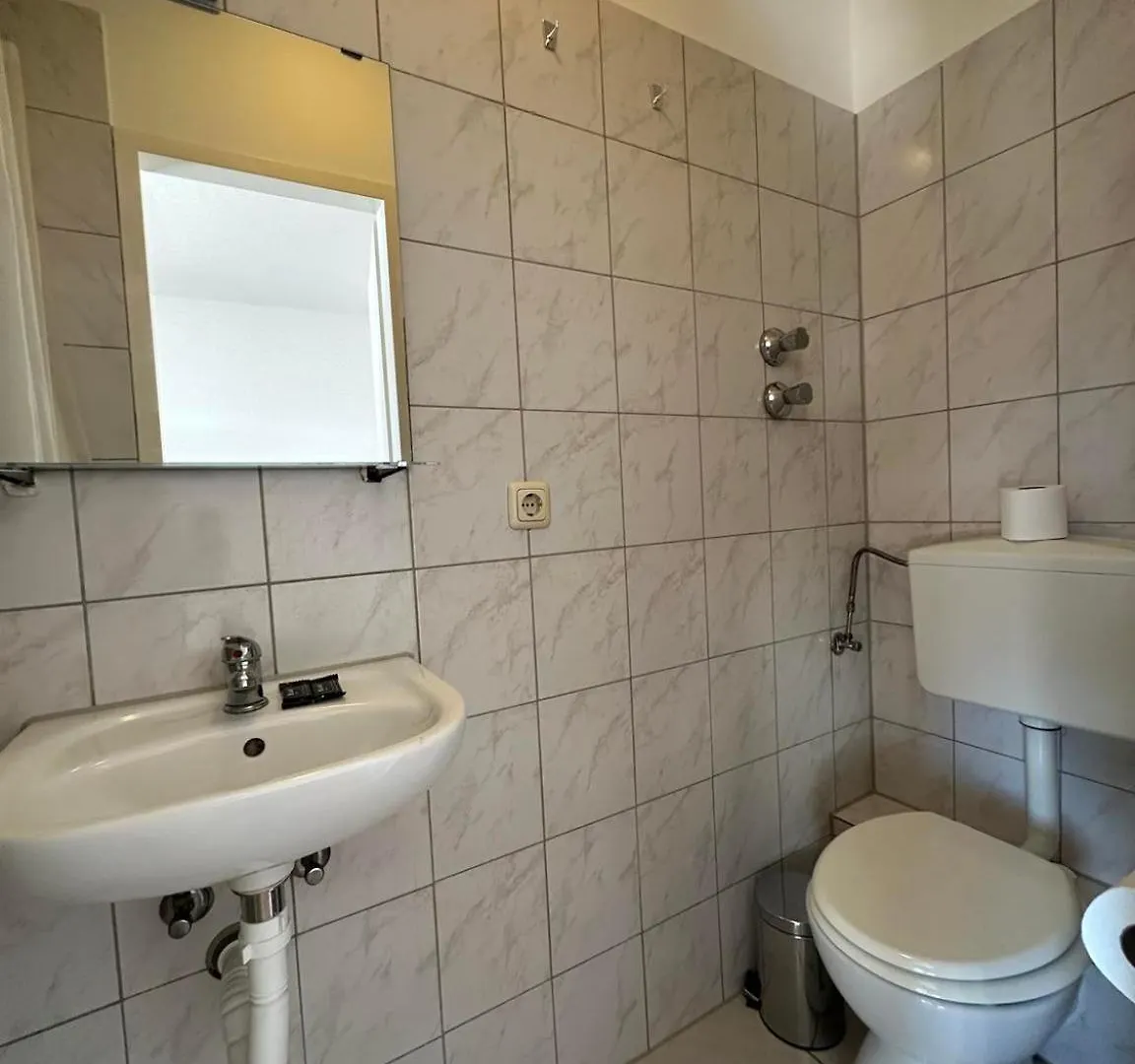Low Budget Olympia Park Apartmenthostel Han 53 München Németország