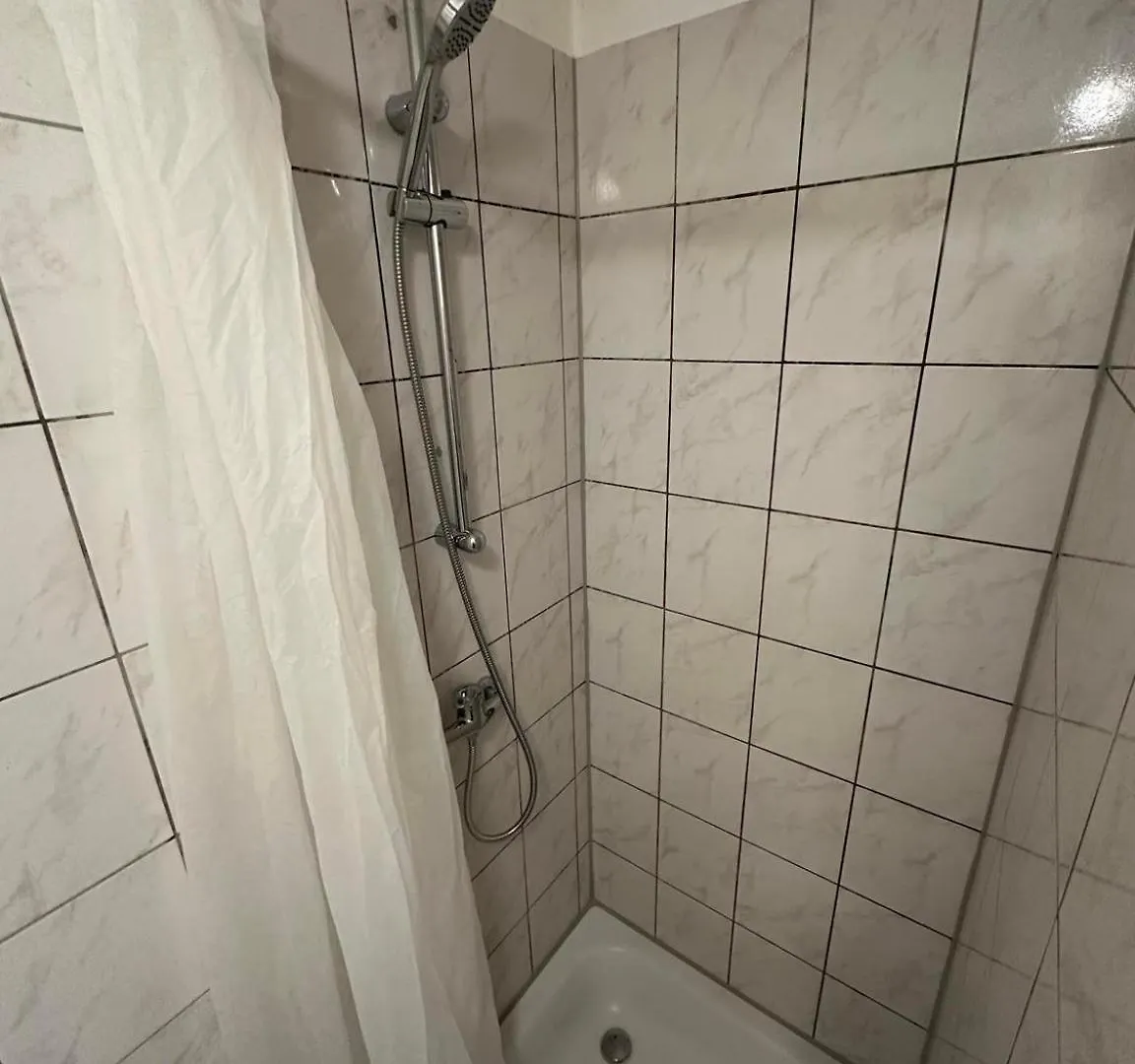 Low Budget Olympia Park Apartmenthostel Han 53 München