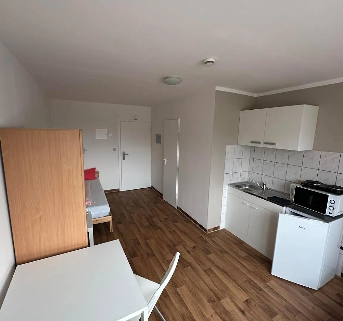 Aparthotel Low Budget Olympia Park Apartmenthostel Han 53 München