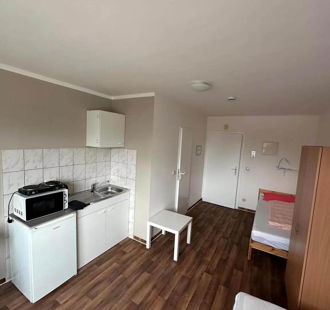 Aparthotel Low Budget Olympia Park Apartmenthostel Han 53 München
