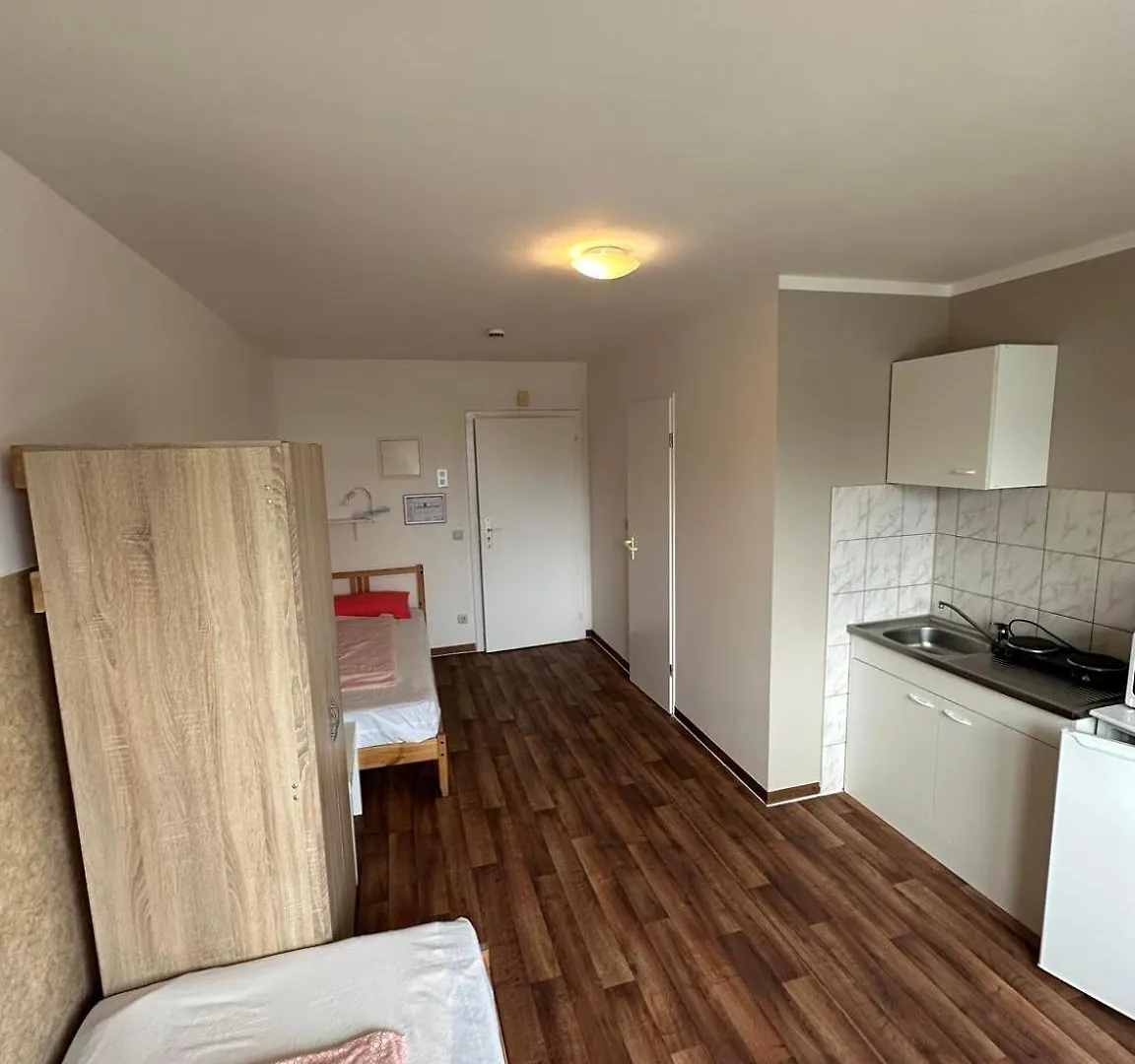 Low Budget Olympia Park Apartmenthostel Han 53 München 0*,  Deutschland