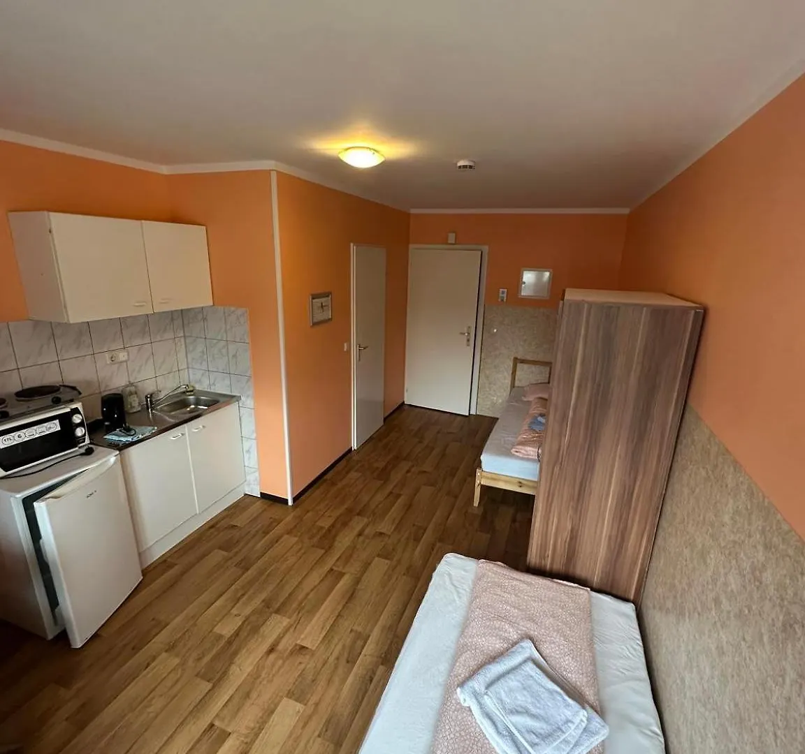 Aparthotel Low Budget Olympia Park Apartmenthostel Han 53 Munich