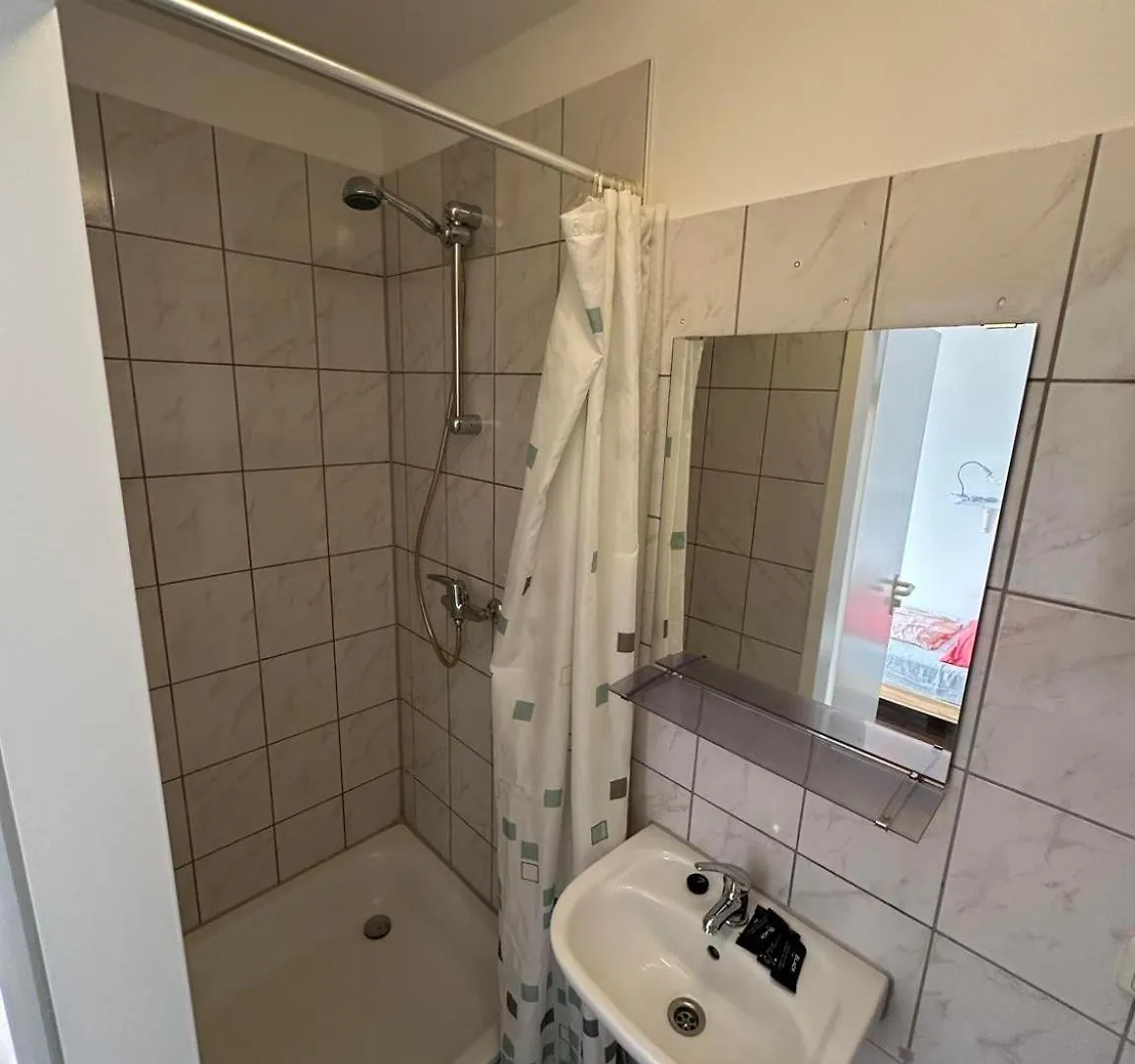 ميونيخ Low Budget Olympia Park Apartmenthostel Han 53 0*,