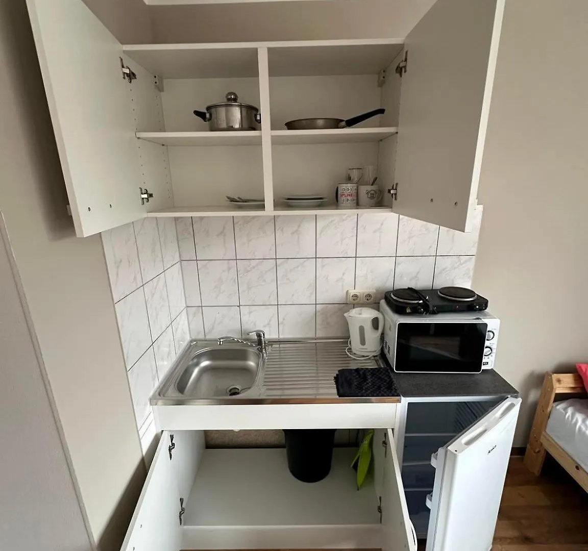 Low Budget Olympia Park Apartmenthostel Han 53 Munich Aparthotel
