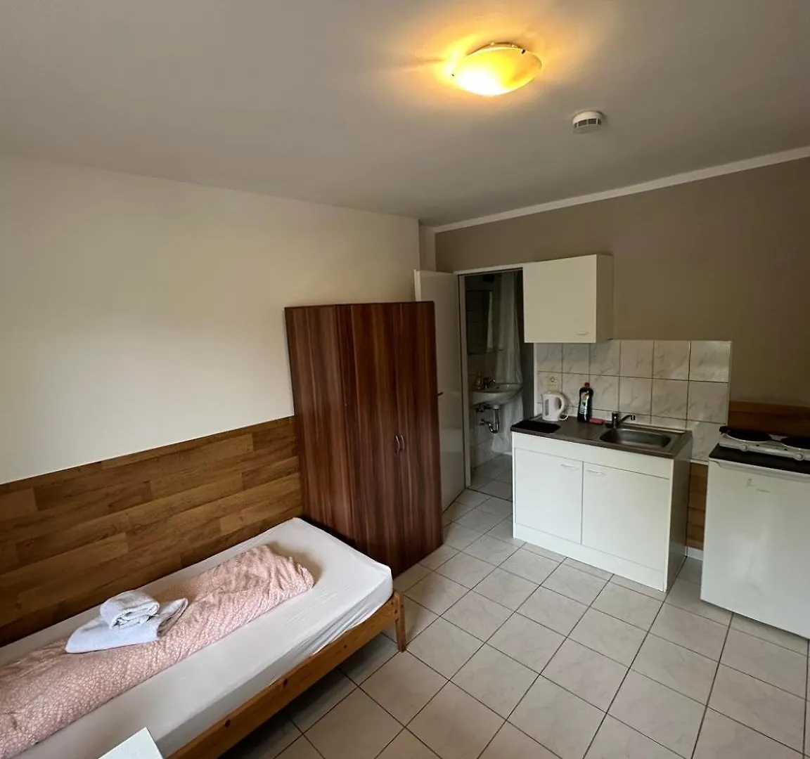 ميونيخ Low Budget Olympia Park Apartmenthostel Han 53 ألمانيا